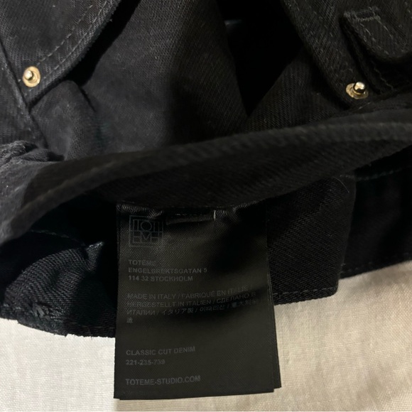 Toteme Classic Cut Denim Black - Picture 8 of 11